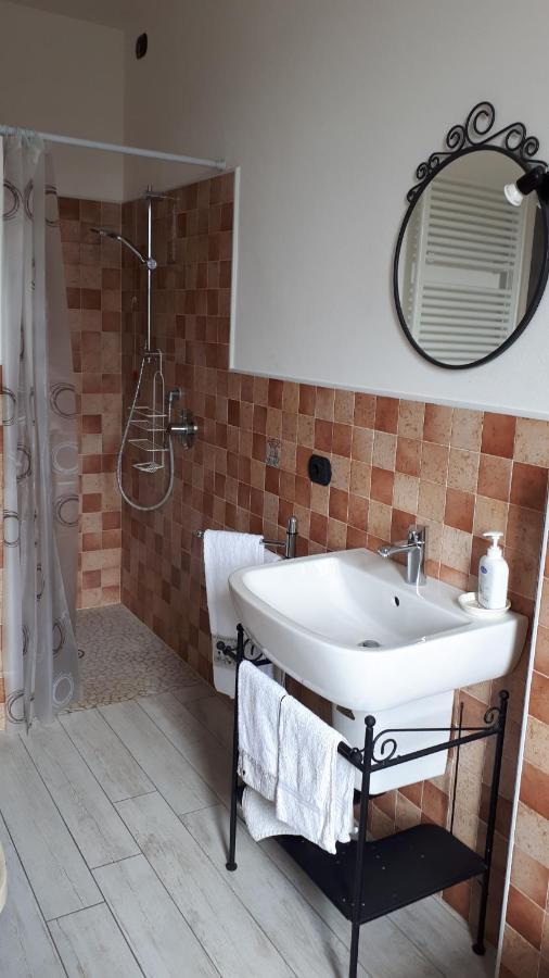 B&B A casa di Eleonora Villafranca di Verona Exterior foto