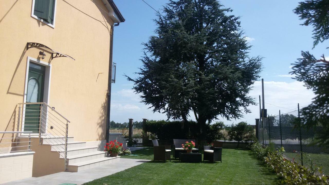 B&B A casa di Eleonora Villafranca di Verona Exterior foto